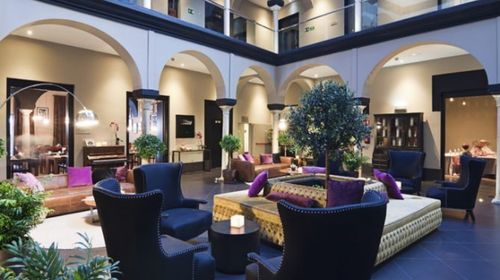 EUROSTARS SEVILLA BOUTIQUE Cliente de Sevilla Lider SL